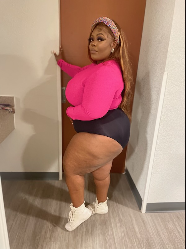 B_rayy101's tweet photo. - Shawty thic thic 😋😋 https://t.co/OjXRzeVMq8