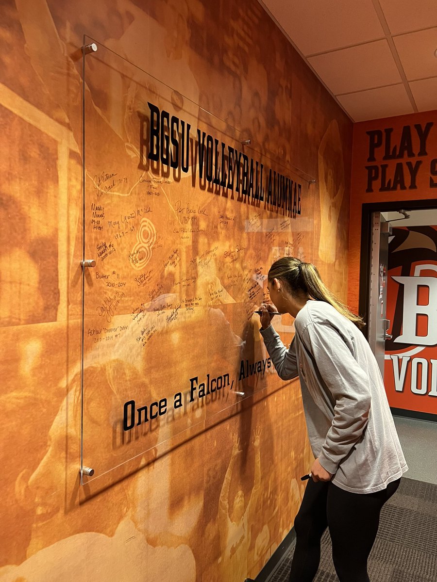 BGSUVolleyball's tweet photo. Five seasons later, Kerstie and Katie have added their signatures to our Alumnae Board! 

#OnceAFalconAlwaysAFalcon 

@kshaw06 @katiekidwell2 https://t.co/X32wY2VtON