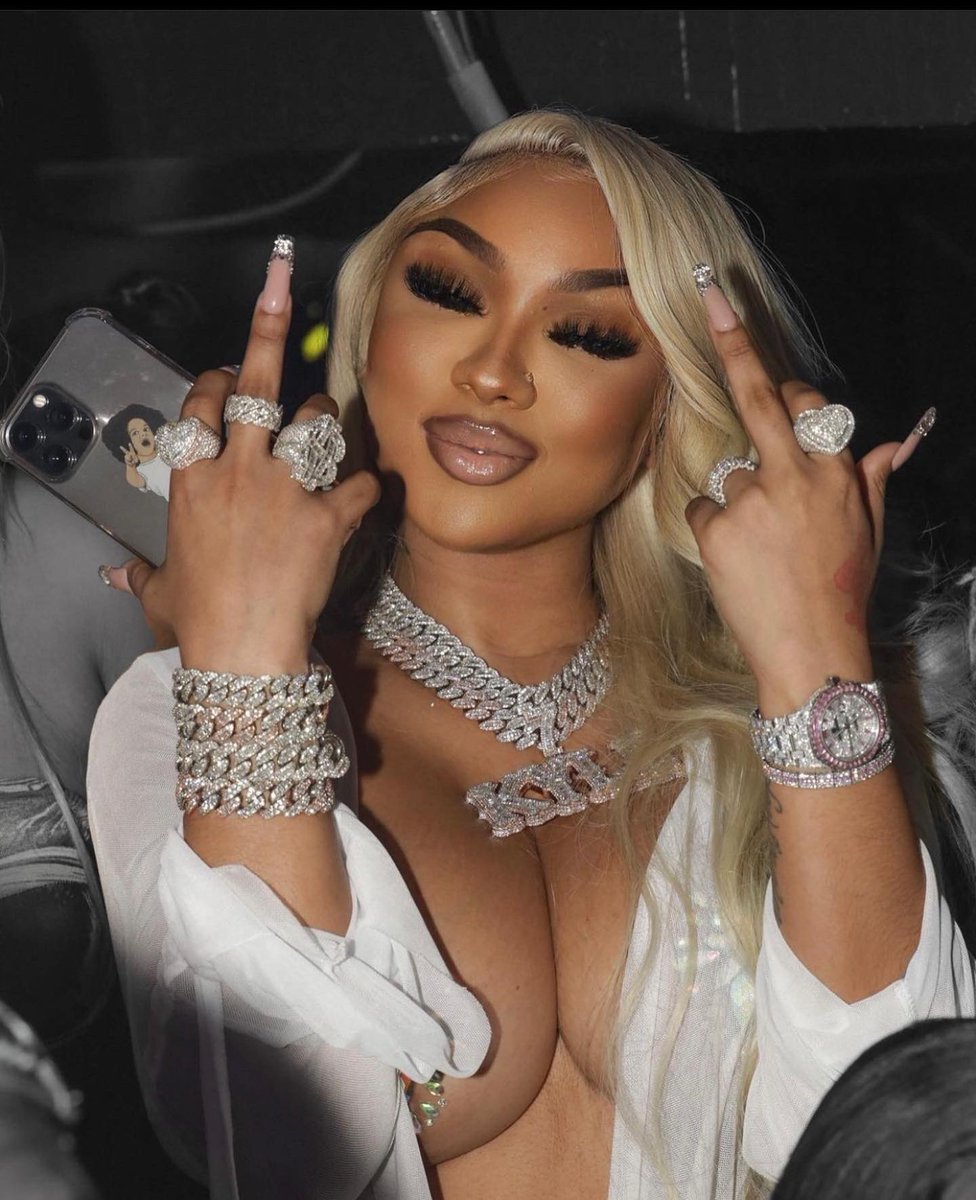 AriTheDon's tweet image. BIG 📸🤪