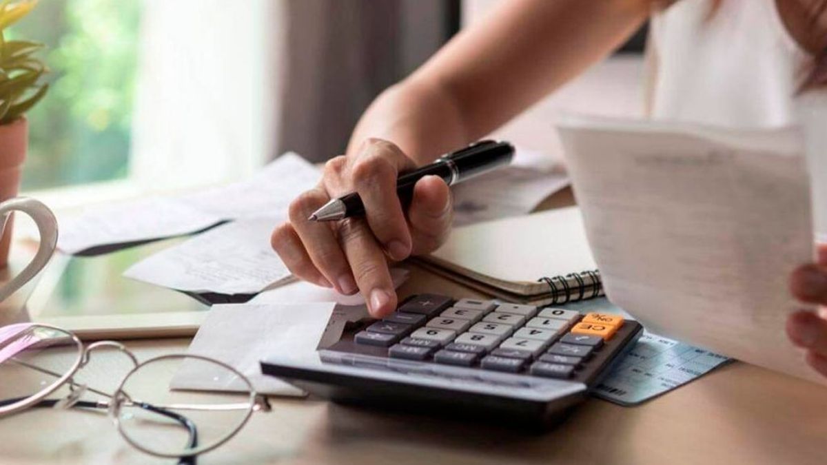 #UnAlivioParaUVA Como buen cierre del 2021, Mendoza logró suspender hasta el 31 de diciembre de 2023 las ejecuciones de sentencias x deudas hipotecarias "Damos el punto final a tantos años de lucha" celebró el Movimiento en Defensa de la Vivienda Familiar biencuyano.com.ar/?p=52719