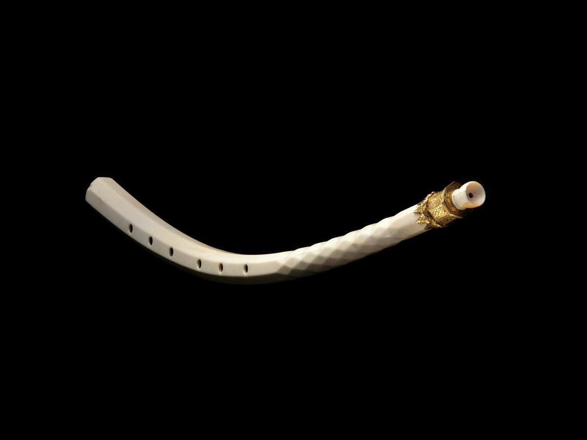 metmuseum's tweet photo. Every month, as part of our #MetAccess program, we invite Disabled and Deaf artists to respond to works in The Met collection that spark curiosity or inspiration.
Today Liza Sylvestre shares her thoughts on this 16th-century German cornetto: https://t.co/rxvbZLqNR2