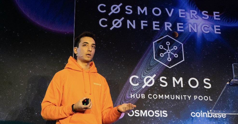 DesmosNetwork's tweet photo. Watch @ricmontagnin introducing Desmos at the @CosmoverseHQ conference in Lisbon! ⬇️

https://t.co/hH5YFCIucX https://t.co/XXlvHR7ePE