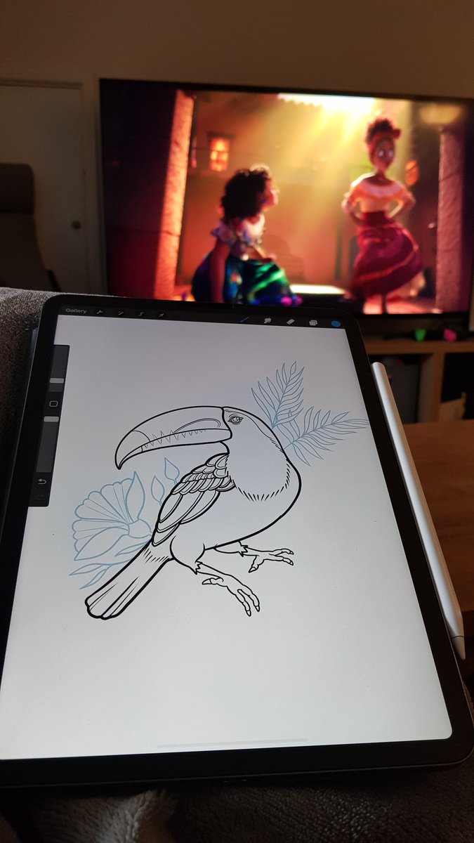 AreceliArt's tweet photo. I am obsessed with Disneys Encanto #encanto #encantofanart #disneysencanto https://t.co/3df0MGf3gV