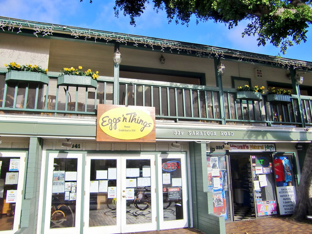 ハワイでパンケーキと言った此処ですよね。エッグスンシングス本店です。この当時はまだ日本未出店でした。大食いの私でも、フルパワーで、やっと完食しました。雰囲気もハワイっぽさ全開です。