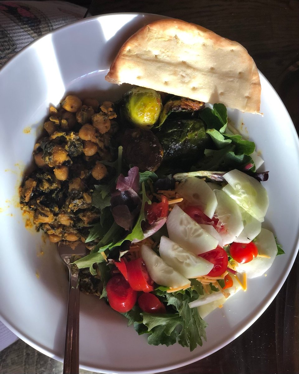 #TakeOutTuesday 🌮
From our VP, Intiasar Frankson: "Vegetarian meals are so much fun! Chickpea and spinach stew &amp; salad ❤️ 🥦😋"

#PlayForTheCultureWeek  #ATLParentLAB