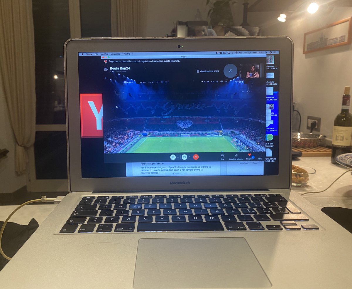 Tra poco (in diretta dalla cucina dei miei) su <a href="/GiaDomani/">È GIÀ DONANI</a>, la rassegna stampa di <a href="/RaiNews/">RaiNews</a>!