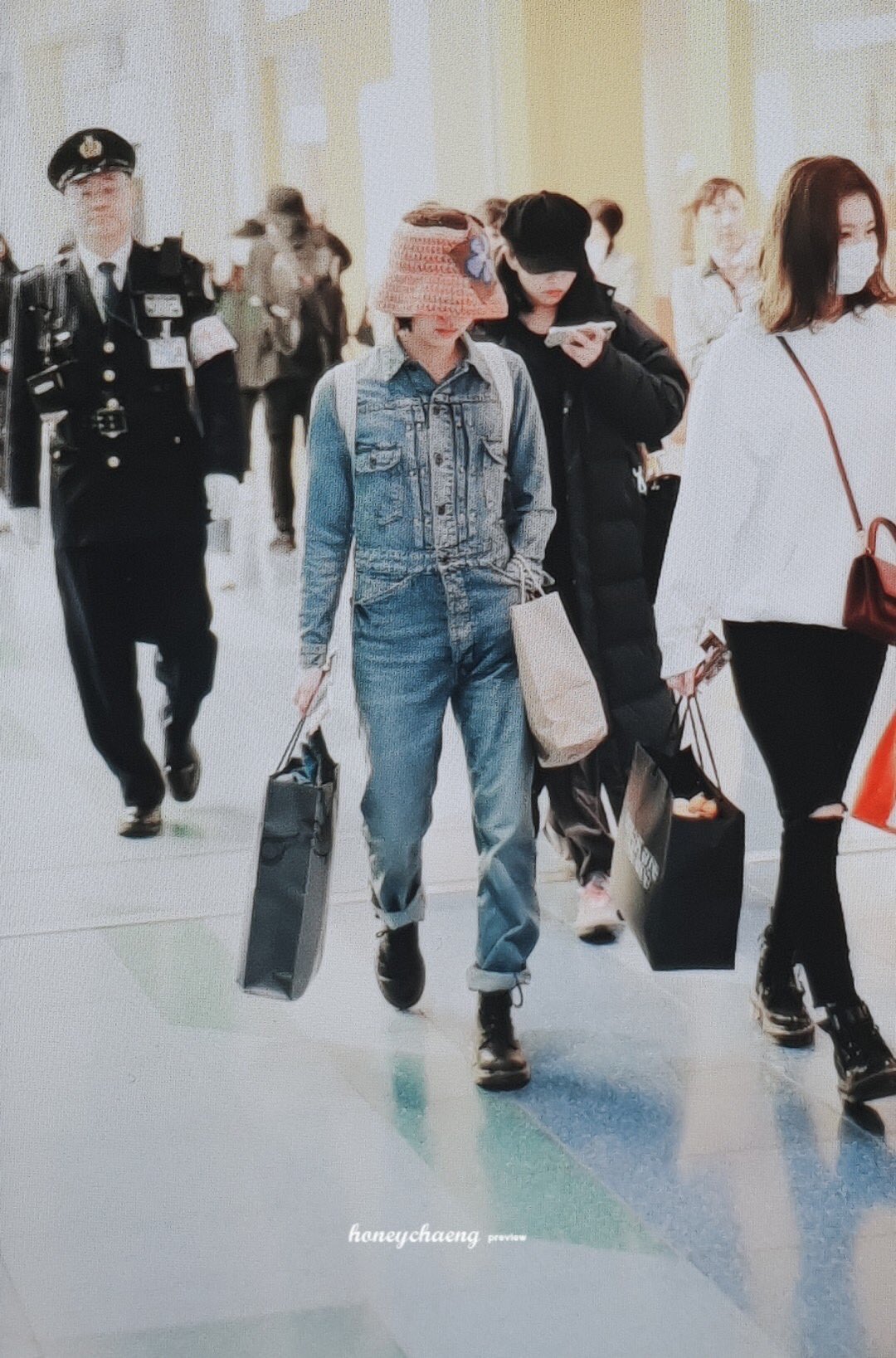 Allkpop Twice S Chaeyoung Best Airport Fashion Outfits And She Rocks Them All T Co 4o0zwpjhyl Twitter