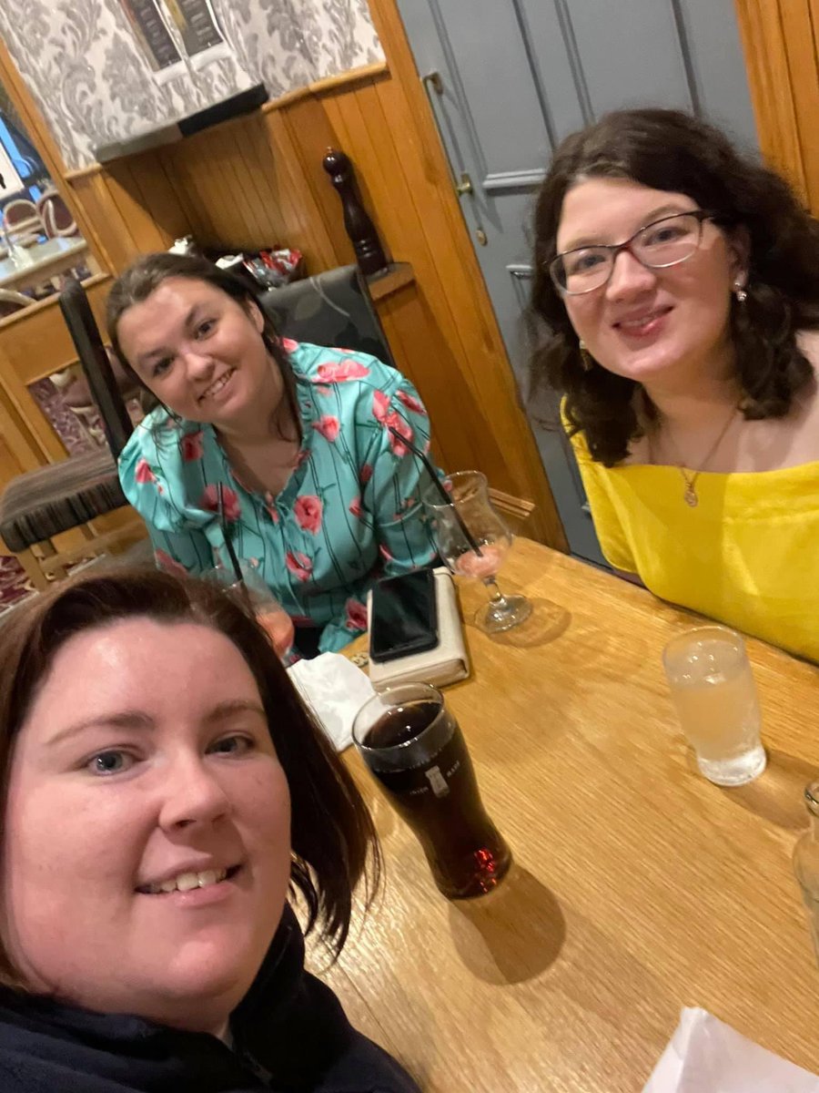 sarahgrant155's tweet photo. Ritchie Remo Bannville night two @EimearBoggs97 @Lesley19952 😍❤️🎶 #RitchieRemo #CountryDriveIn #BannvilleHotel #carpark https://t.co/0e5pzHl881