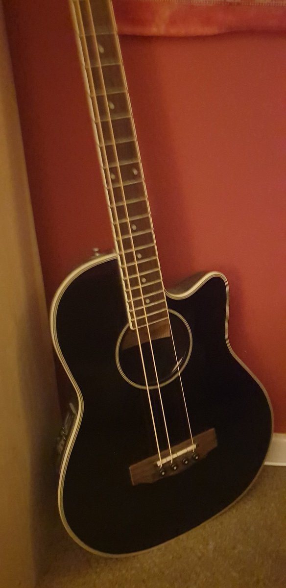 CarlLongAuthor's tweet photo. I snapped a string. No, not a G-string. No, not my banjo string. I was re-stringing the acoustic bass, so you might say this was a counter-productive exercise. https://t.co/L50nOTYAou