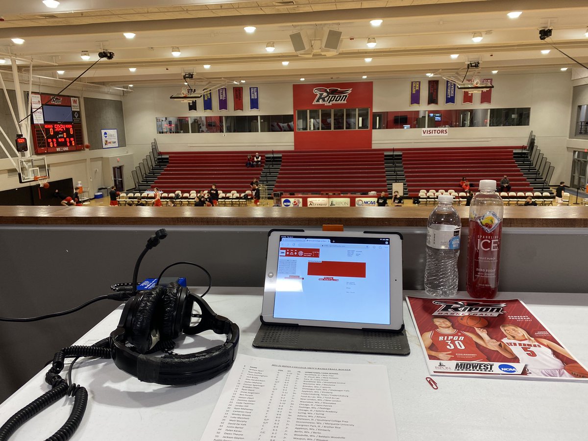 JMansmith's tweet photo. I’m calling two tonight. Ripon vs. Grinnell at 5:30/7:30pm tip times. https://t.co/xr1wUMIwou https://t.co/FfPwCWxRnc