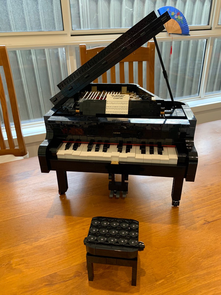 StephPenny1's tweet photo. For all you nerds and music lovers out there, I present to you my finished LEGO piano!
#holidayprojects
#embracethenerd
#ilovelego https://t.co/W4MVHrdDFc