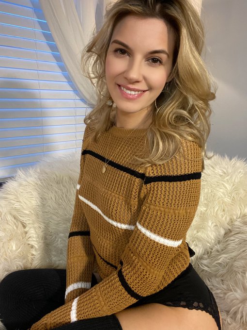 ♟on myfreecams [dot] com!! 🧸 https://t.co/LvF6ia0Kst