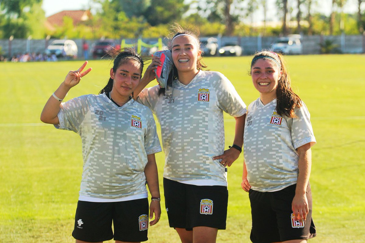 ¡𝑽𝒂𝒂𝒂𝒂𝒎𝒐𝒔 𝒍𝒂 𝒃𝒂𝒏𝒅𝒂!

Nuestro plantel ya arrancó el 2️⃣0️⃣2️⃣2️⃣ con su pretemporada en Santa Cristina 💪

Con la inyección anímica al 💯 y toda la actitud 😎

#ElClubDesuGente ⚪🔴
