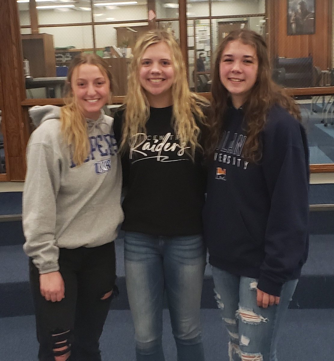 Big day of celebrating for Lakeview Volleyball!! Congrats to <a href="/LillyRowe15/">Lilly Rowe</a> <a href="/KateeKorte/">Katee Korte</a> and <a href="/JordieNekl/">jordie nekl</a> on their signing to play college ball! <a href="/Midland_VBall/">Midland Volleyball</a> <a href="/CCCRaidervb/">Central Raider VB</a> and <a href="/UNKvolleyball/">UNK Volleyball</a> going to be better with these young ladies on their teams!! #lakeviewvikes #chasethefeeling