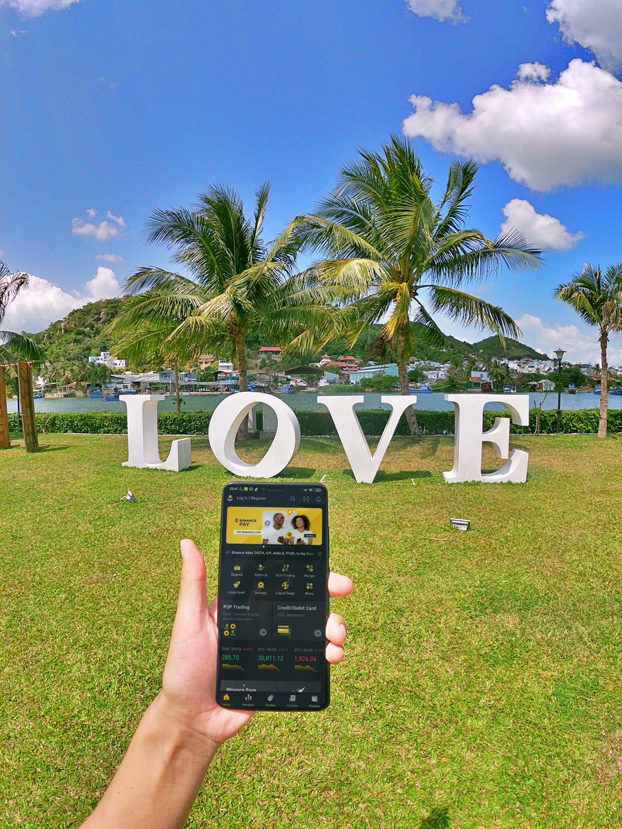 Binance tweet media