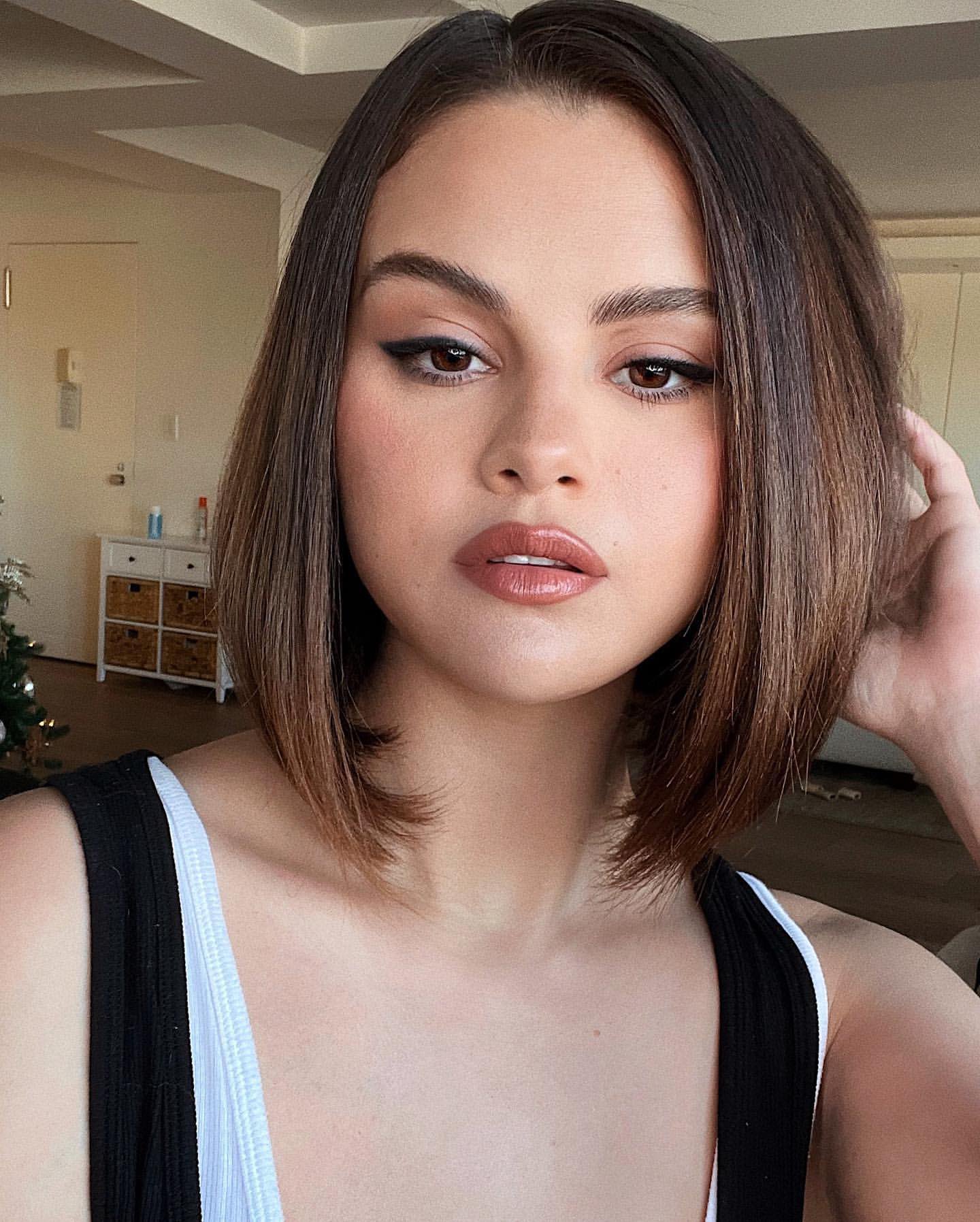 セレーナ・ゴメス直筆サイン入り超大型写真…Selena Gomes… セレーナ・ゴメス直筆サイン入り超大型写真…Selena Gomes…の通販
