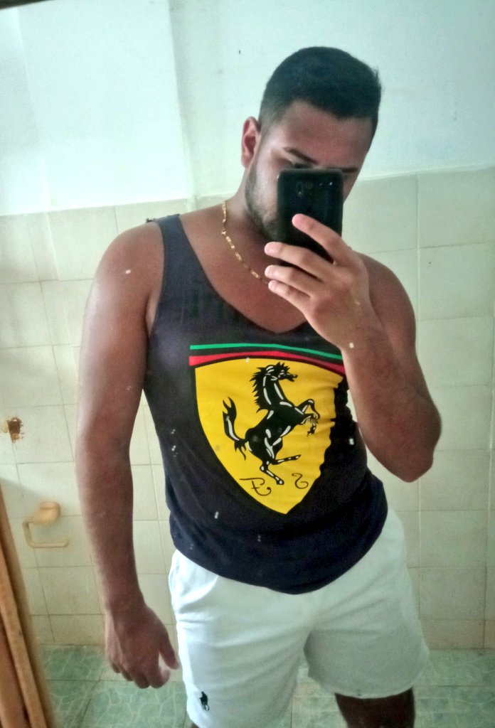 dab_ccs's tweet image. besado por el sol 😏