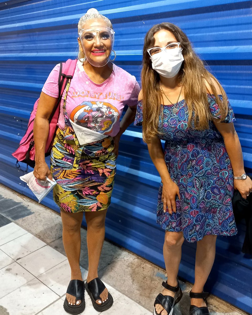 aldismall's tweet photo. Fotito con la Diosa de la movida tropical @GladysLaBombaOk https://t.co/bHZbg3qJ4r