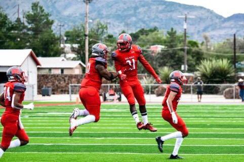 TheZacchaeusA's tweet photo. After a great talk with @Coach_Clegg I am blessed to have received another offer from @sulrossfb ⚫️🔴@mattcarroll2121 @manning_coach https://t.co/kRTug4mGlb