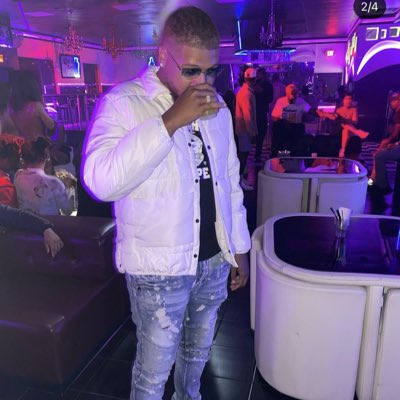 reebok_kiddd's tweet photo. #NewProfilePic https://t.co/s1DQDiC63f