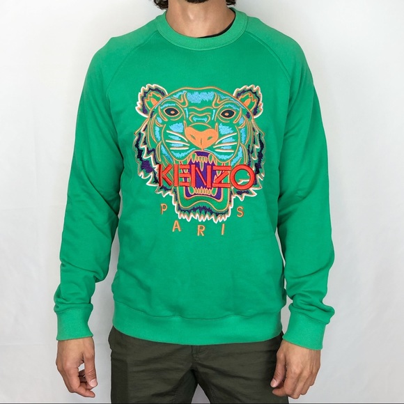 Chilispice's tweet image. So good I had to share! Check out all the items I'm loving on @Poshmarkapp #poshmark #fashion #style #shopmycloset #gallantbeau #roddgunn #kenzo: posh.mk/b8daJeVPymb