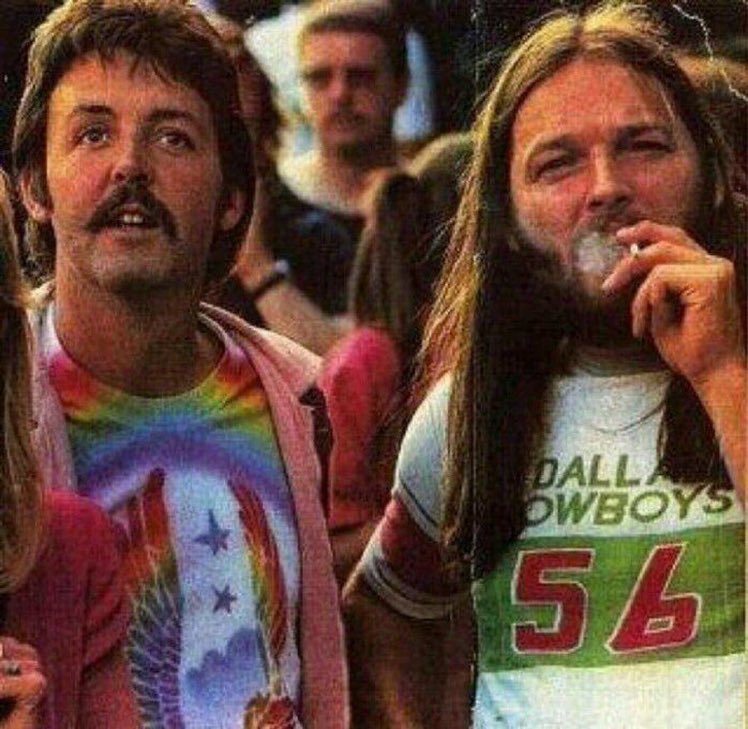 Super70sSports's tweet photo. And a genie appeared and granted David Gilmour 3 wishes ...

“I’d like a joint.”

“Your wish is my command.”

“Wow. Ok, I wish Paul McCartney was here with me.”

“It is so, master. You have one more wish remaining.”

“Make McCartney look more like a struggling magician.” https://t.co/zGg1jWpVhJ