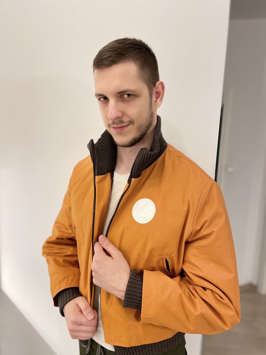 If I had to wear only one thing for the rest of my life, this jacket would be a no-brainier 😵
Thank you <a href="/studioZAUM/">ZA/UM Studio</a> <a href="/atelierZAUM/">ZA/UM / ATELIER</a>