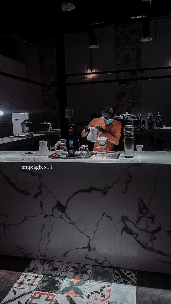 1cocc's tweet photo. تباریح لیل البعد..فنجالها مشروب
 لکنّ الجروح اللي من یدّینك بتبَری؟ https://t.co/ZSBRmKYjoV