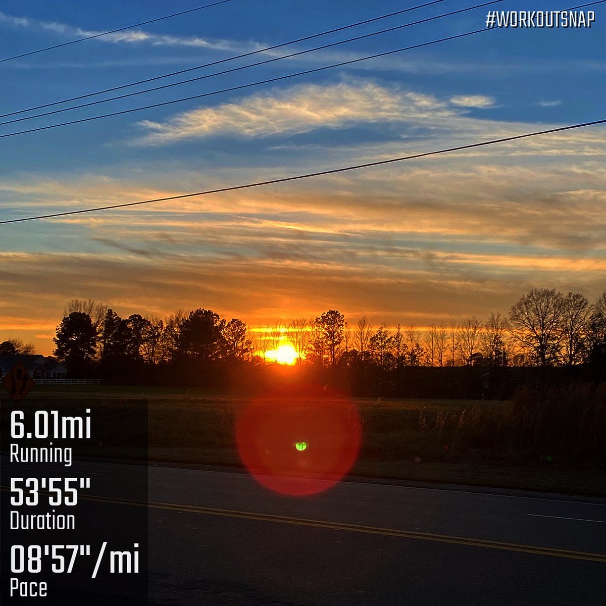 Running2Be's tweet photo. Tuesday evening miles and another awesome sunset! Was a beautiful evening for a run! #Running2Be #runcoach #training #run #running #5k #10k #marathon #marathontraining #halfmarathon #halfmarathontraining #ultrarunning #ultrarunner #runner #runnerslife https://t.co/wUG2TIN8wz