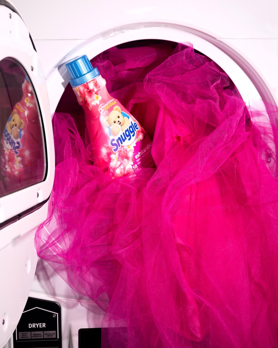 Snuggle_Bear's tweet photo. She understood the assignment:
Start the new year with Snuggle® and style...
📸: @kellyaugustine
#snuggle #style #laundry #fabricsoftener #newyear #understoodtheassignment #scentsofstyle https://t.co/xVSNQEB2rU