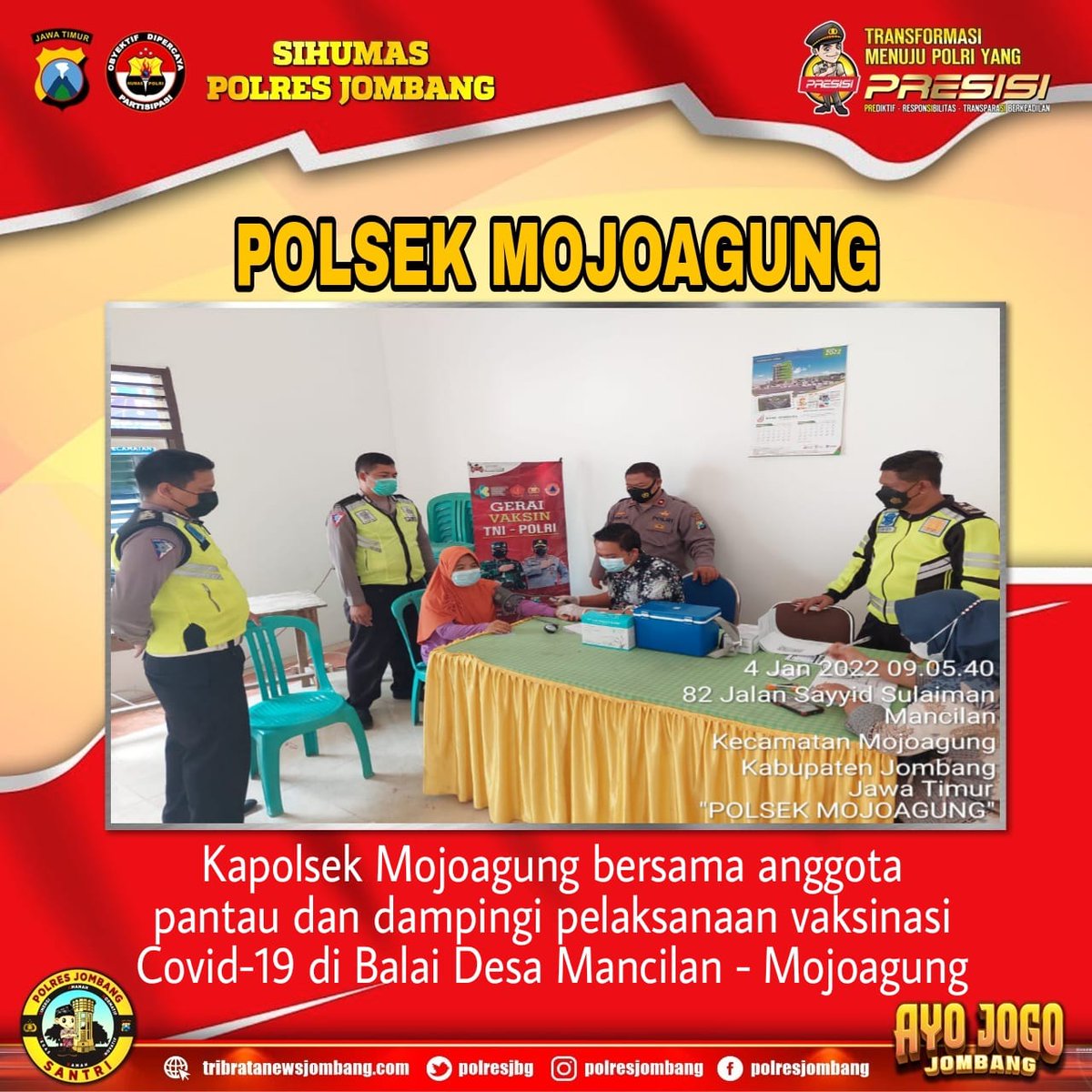 HumasResJBG's tweet photo. Kapolsek Mojoagung pimpin anggota melaksanakan pengamanan,  pemantauan dan pendampingan pelaksanaan kegiatan vaksinasi covid-19 yang dilaksanakan di Balai Desa Mancilan Kecamatan Mojoagung Kabupaten Jombang https://t.co/Fg00poU3vI