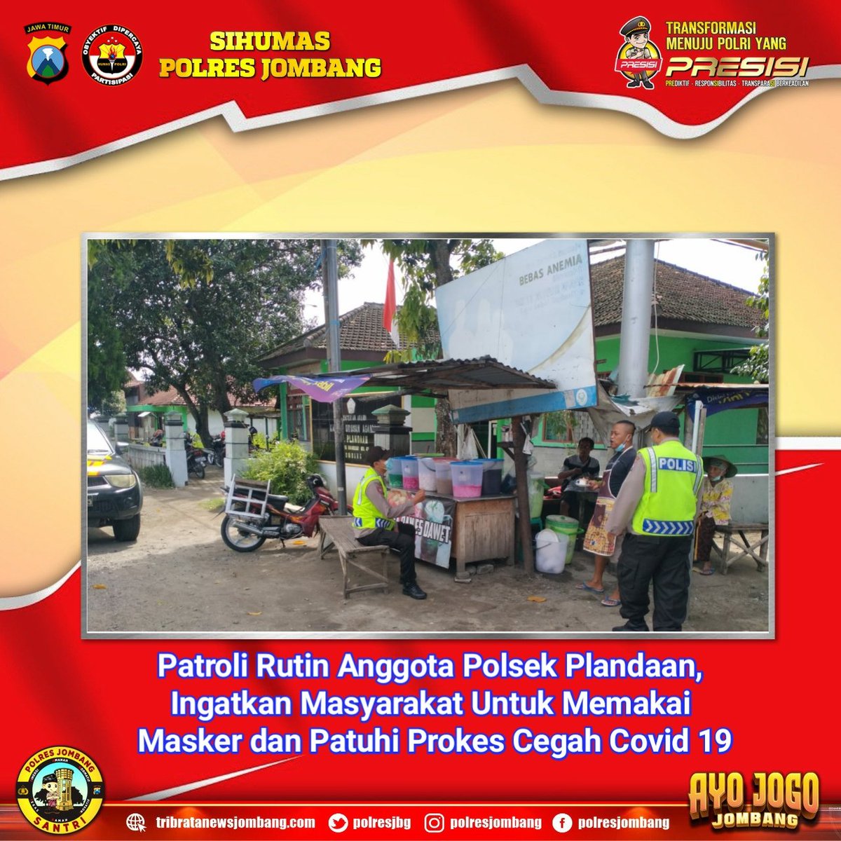 HumasResJBG's tweet photo. Kegiatan patroli rutin anggota Polsek Plandaan ingatkan masyarakat untuk memakai masker dan patuhi protokol kesehatan guna mencegah penyebaran covid-19 https://t.co/2wosNTzYL8