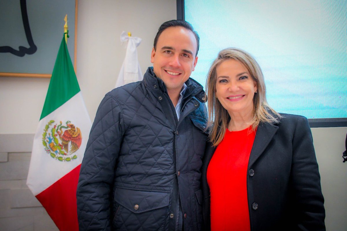 normaltrevino's tweet photo. Junto al Gobernador Ing. Miguel Ángel Riquelme Solis, el Secretario de SIDS Manolo Jiménez, presentes en reunión del Subcomité Técnico COVID-19 Región Norte.
En #Salud no bajaremos la guardia. @SS_Coahuila 
#PiedrasNegras 
#SomosTodos https://t.co/1JZK088616