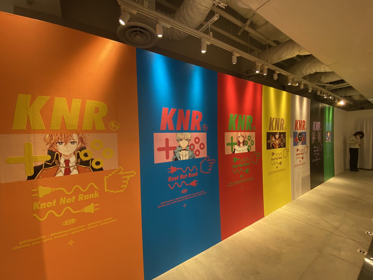 97kurumi's tweet photo. そういえば初日に行ってきました
パーカー可愛かった https://t.co/M4pZ22G6k3