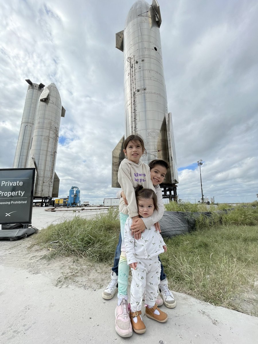 germanvima's tweet photo. Space ready 🚀 @SpaceX @elonmusk #starbase https://t.co/RP6DxSpdyN