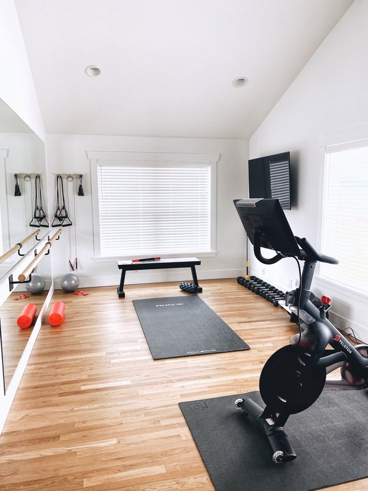 walpapersapeni's tweet photo. Gym Room 🦾🏋🏻
@amandamanopo

#IDERUMAHAM https://t.co/JxM0JbS4Yi