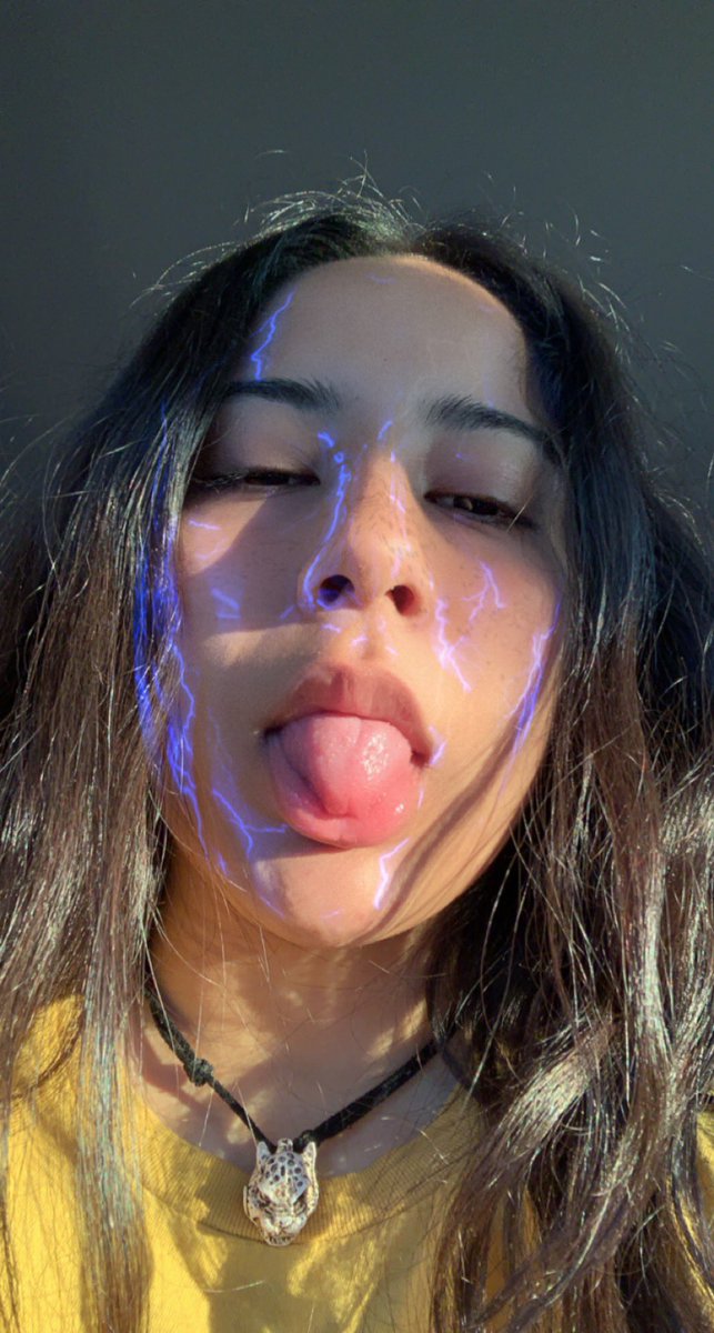 melodyuhhh's tweet photo. hypnosis overdose. https://t.co/ga2erl17zo