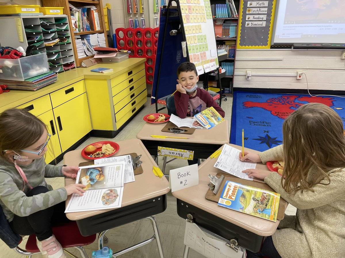We celebrated the start of <a href="/WitWisdomELA/">Wit & Wisdom English</a> Module 2 with a book tasting on the American West along with corn bread, jerky, and other pioneer snacks. <a href="/ChardonSchools/">Chardon Schools</a> #laf