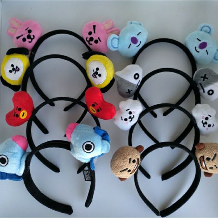 Kpop_Store_Py's tweet photo. A Fines de Enero nos van a llegar estas head bands para venta directa
Vamos a disponer muy pocas unidades
Pero ya podes ir reservando la tuya
Señando un 50%
Precio: 65.000 Gs.
Seña: 30.000 Gs.
No olvides que son Fanmades
Podes elegir tu personaje
Creditos al autor de las imagenes https://t.co/9xwfquXFTF