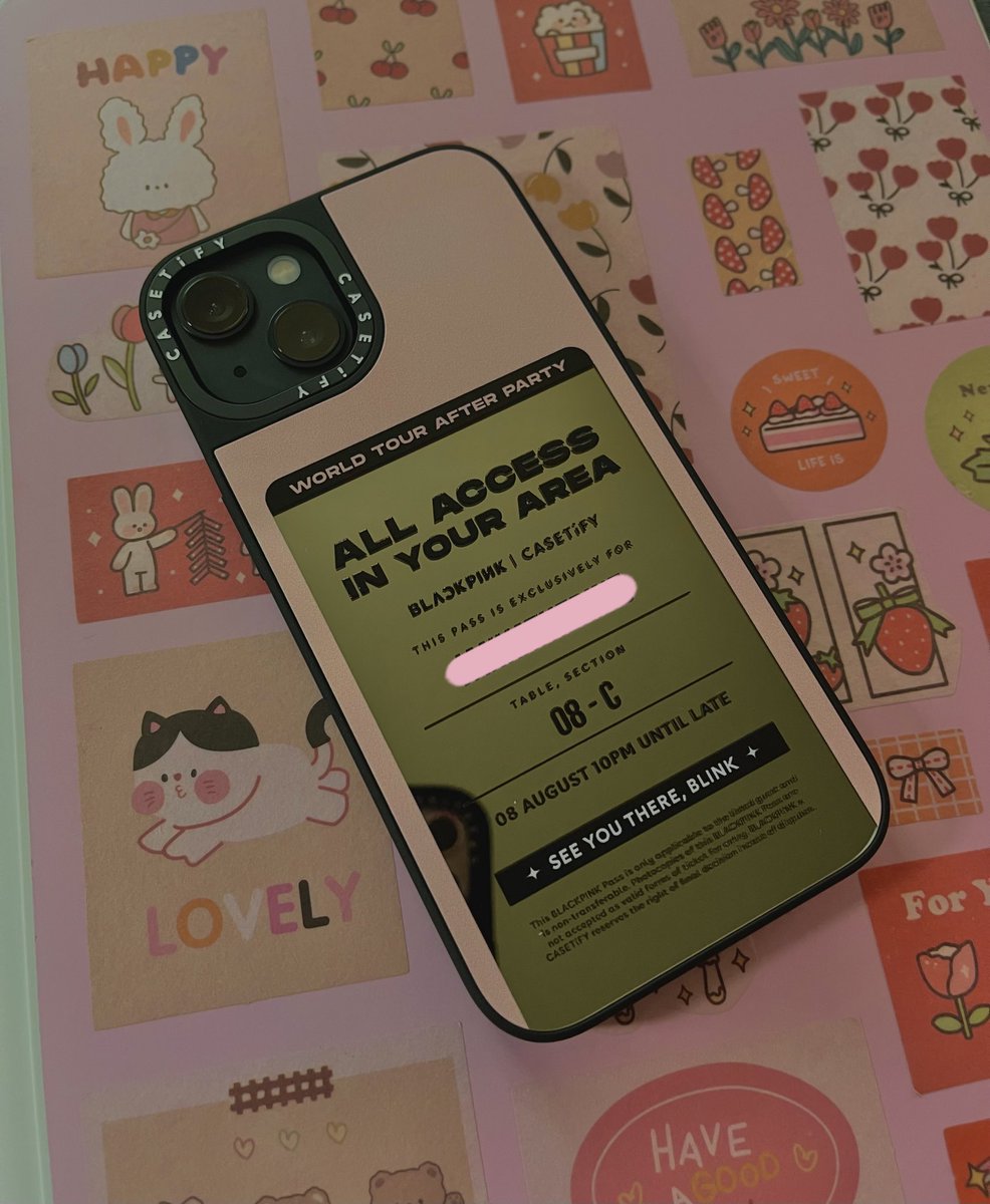 kittyjan22's tweet photo. Covered my name 😆 
It’s so pretty! I got the Mirror case 
Blackpink x Casetify https://t.co/FW3KFNwI8R