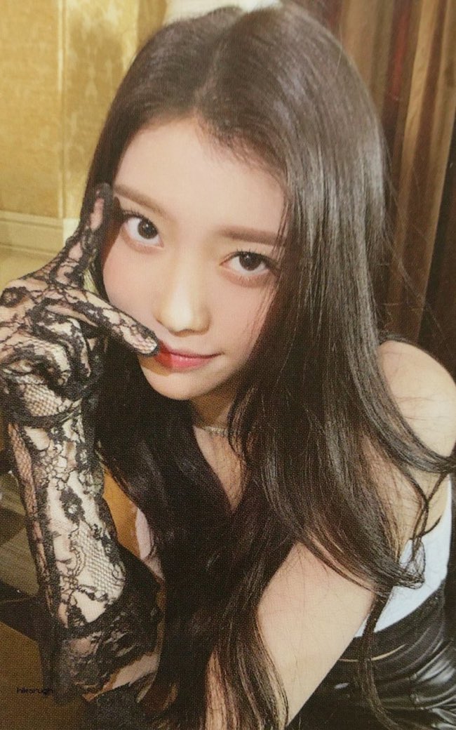 iconicphotocard's tweet photo. 1009. KEP1ER First Impact Connect 1 Version Album Xiaoting Photocard https://t.co/IuCMxIqOVj