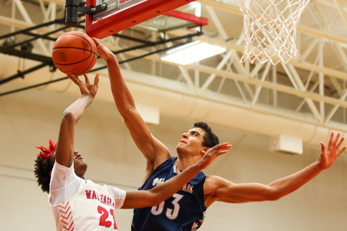 College Park runs the floor and dominates the first half.

Halftime
Oak Ridge - 15
College Park - 43