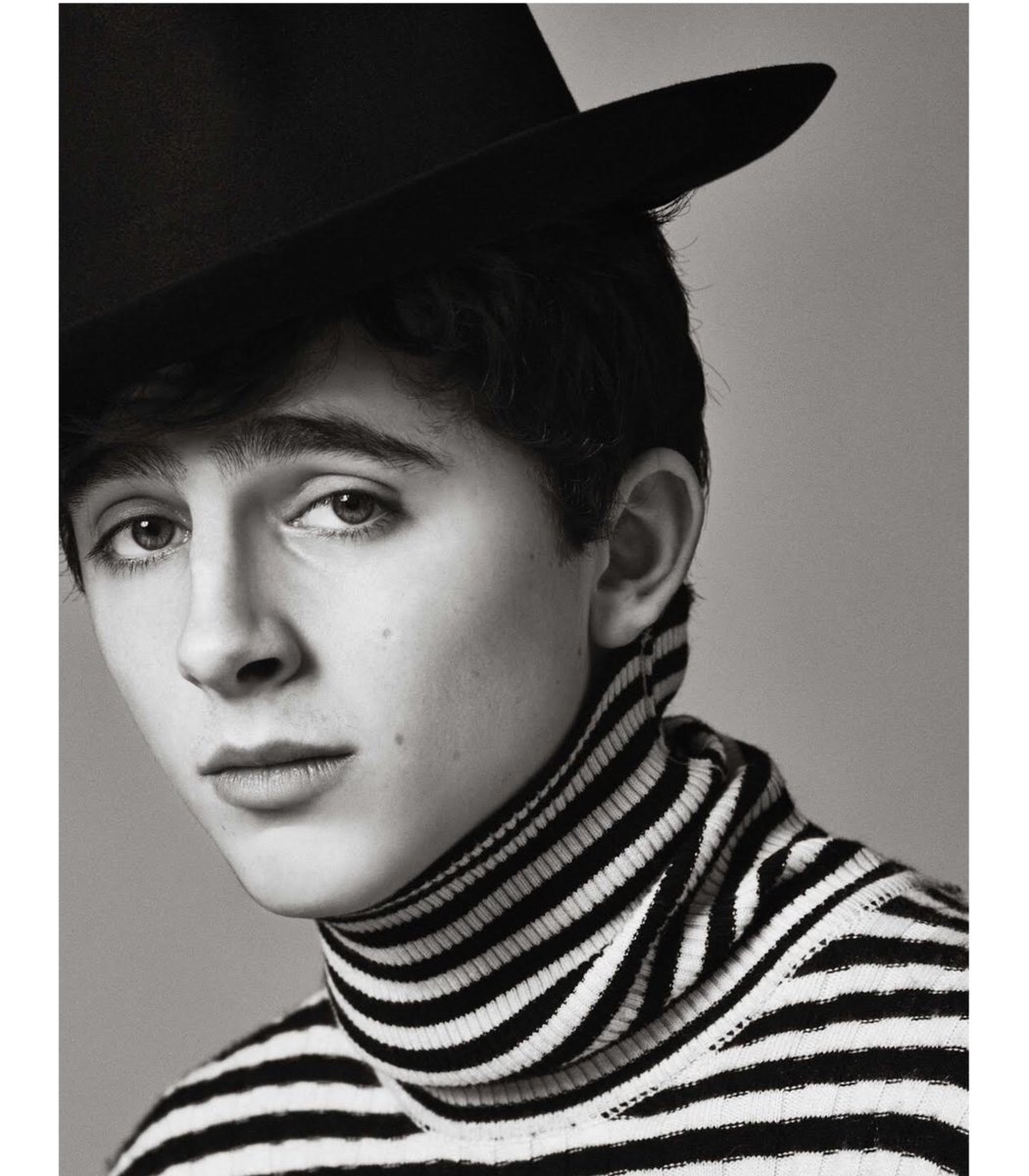 JudeAtwood's tweet photo. TIMOTHÉE CHALAMET AS QUESTIONABLE TATTOOS: a thread

1. https://t.co/sQeh7igq1C