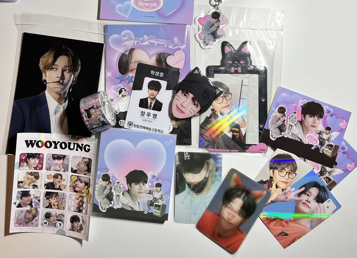 my wooyo goods are so pretty tysm for your hard work!!🥺💗💘 @sunny11shop @Vantablack_1126