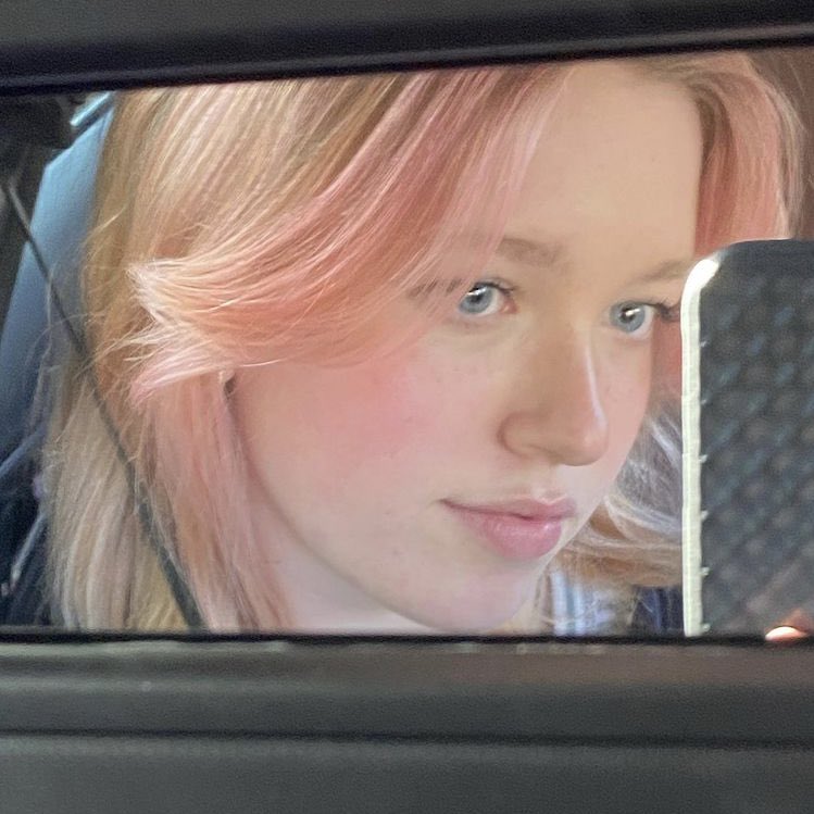 thinkershayr's tweet photo. welcome to shay pink hair era. https://t.co/qOuzfn7VkT