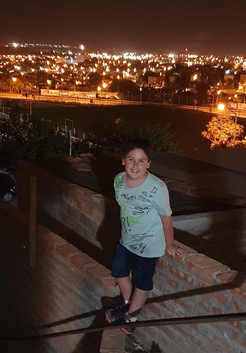 Las luces de la noche y la sonrisa de Ciro