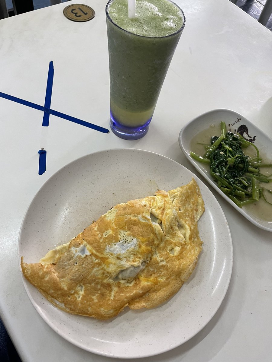 SoniaSoen's tweet photo. Continuing 2022 with vege loading! Let’s see how much more can I shred! This time round I’m journeying with a new buddy who have the same desire kan @avkawaii_mise 😘😘 Let’s do this babe! 

#nofasting #healthylifestyle #TLS #healthyeating #5mealsaday https://t.co/UVqQl02DX7