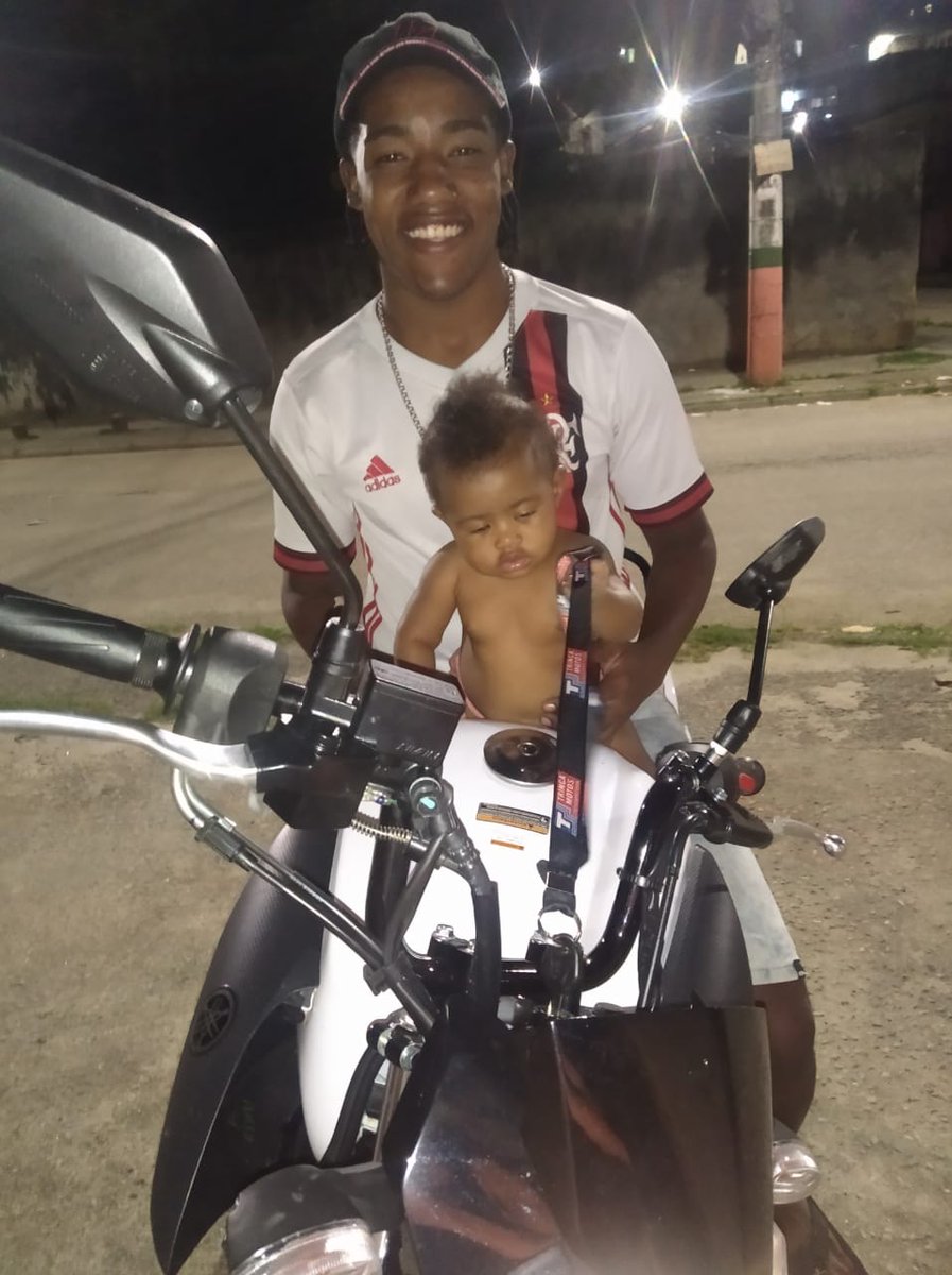 JsMaluquinho's tweet photo. O que é meu  ,é dela ! https://t.co/JtKk95ZZHQ