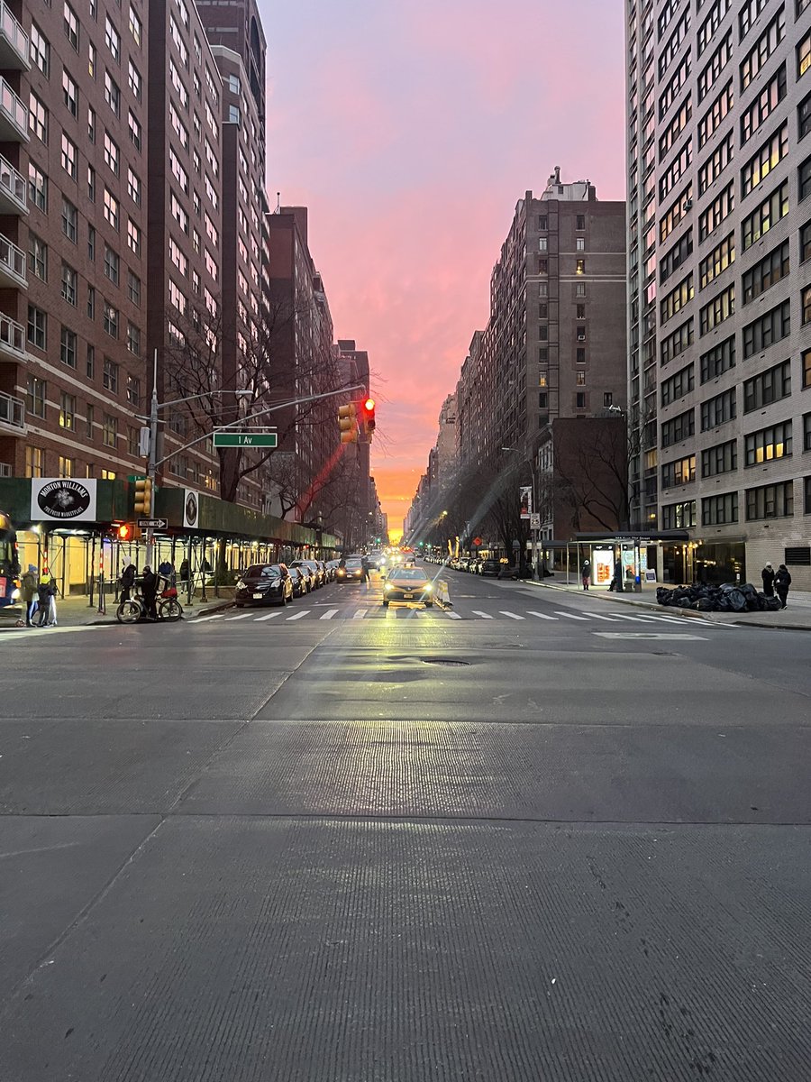 My eyelashes definitely froze, but worth it for this #NYC winter sunset run! #GettingUsedToTheWeather (again)! #FirstRunInMonths #ACCFIT