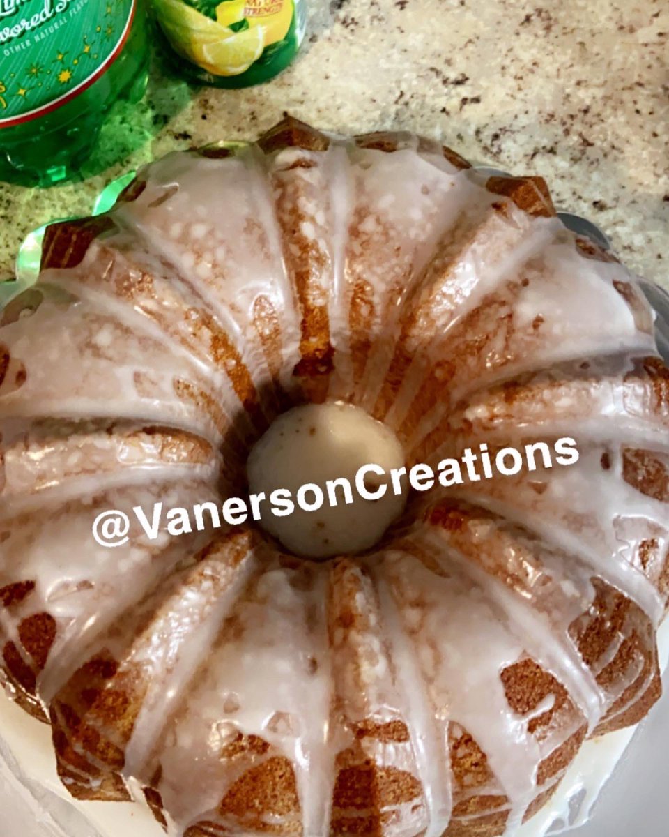 VanersonDelight's tweet photo. Glazed Pound Cakes.! https://t.co/jfQaLv065t